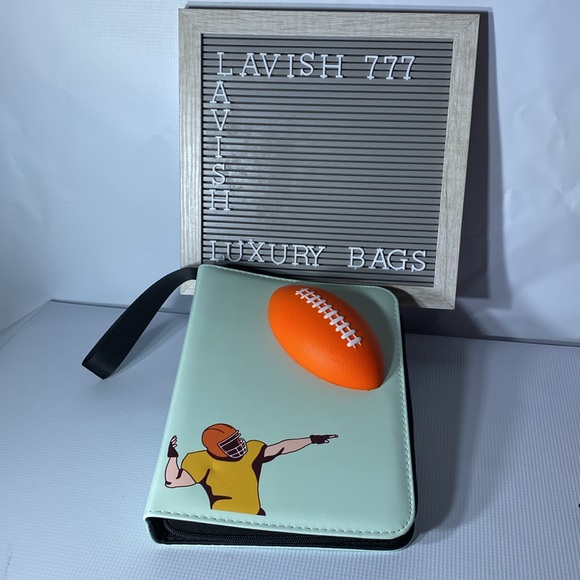 Football card holder - Picture 2 of 5